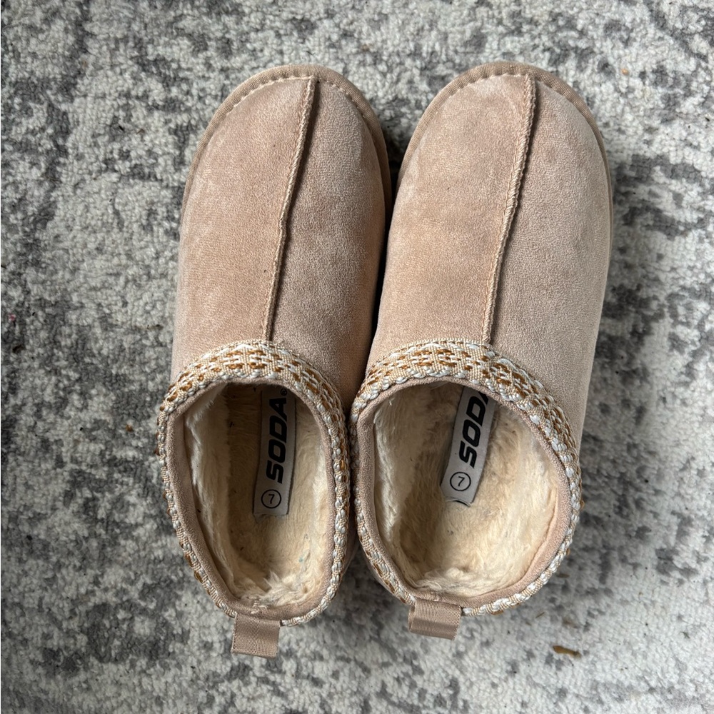 Beige Slippers